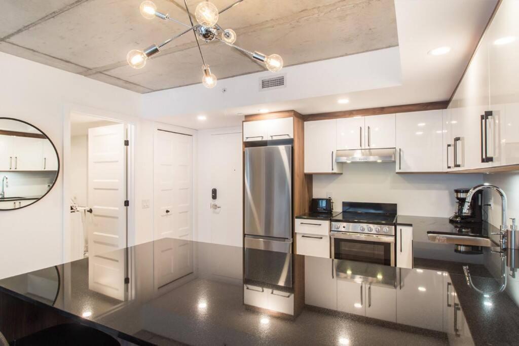 Condo Chic, Centre-Ville Piscine, Terrasse, Gym Québec Zewnętrze zdjęcie